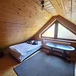 Tęczowe Wzgórze Apart-hotel 4*