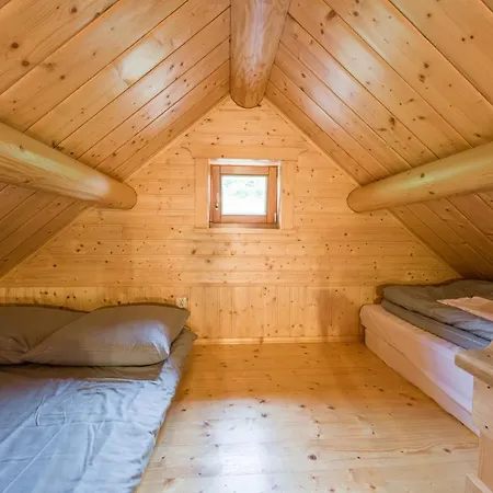 Hotel apartamentowy Tęczowe Wzgórze 4*