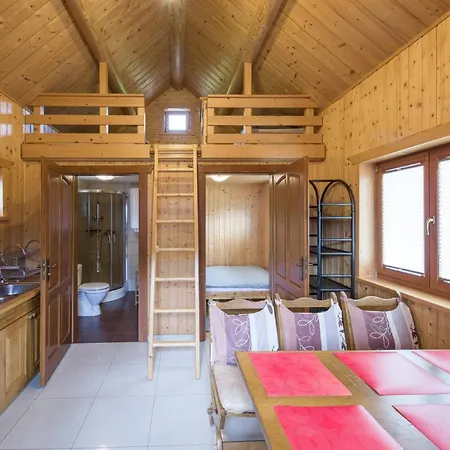 Tęczowe Wzgórze Hotel apartamentowy