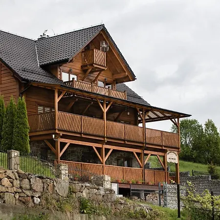 Tęczowe Wzgórze 4*