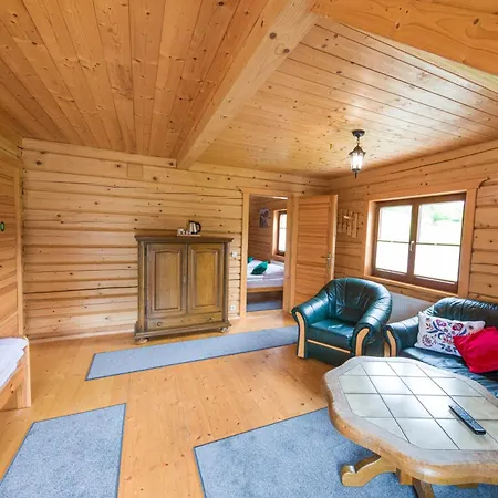 Apart-hotel Tęczowe Wzgórze 4*